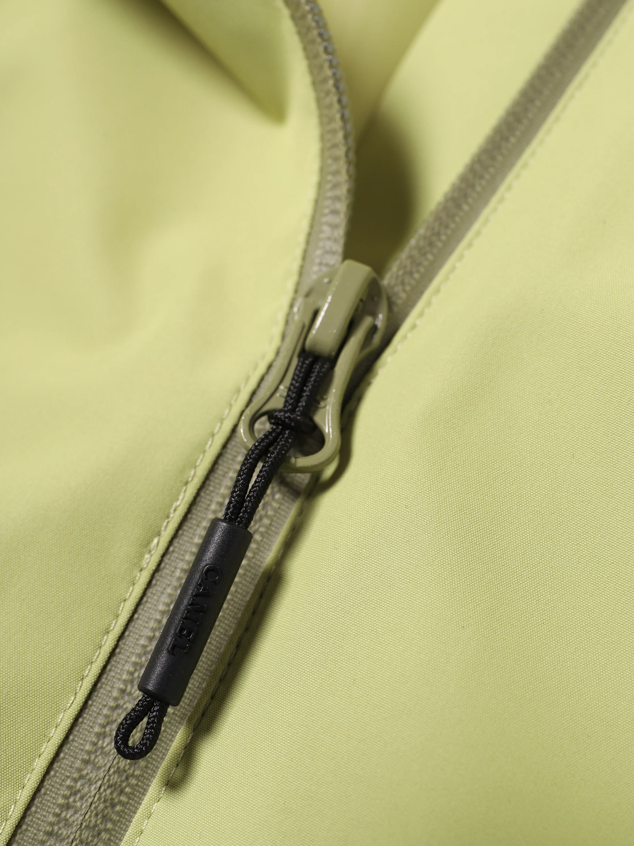 Interstellar Traverse Lightweight Shell Rain Jacket - Image 4